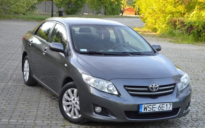 mazowieckie Toyota Corolla cena 18900 przebieg: 270000, rok produkcji 2010 z Sierpc